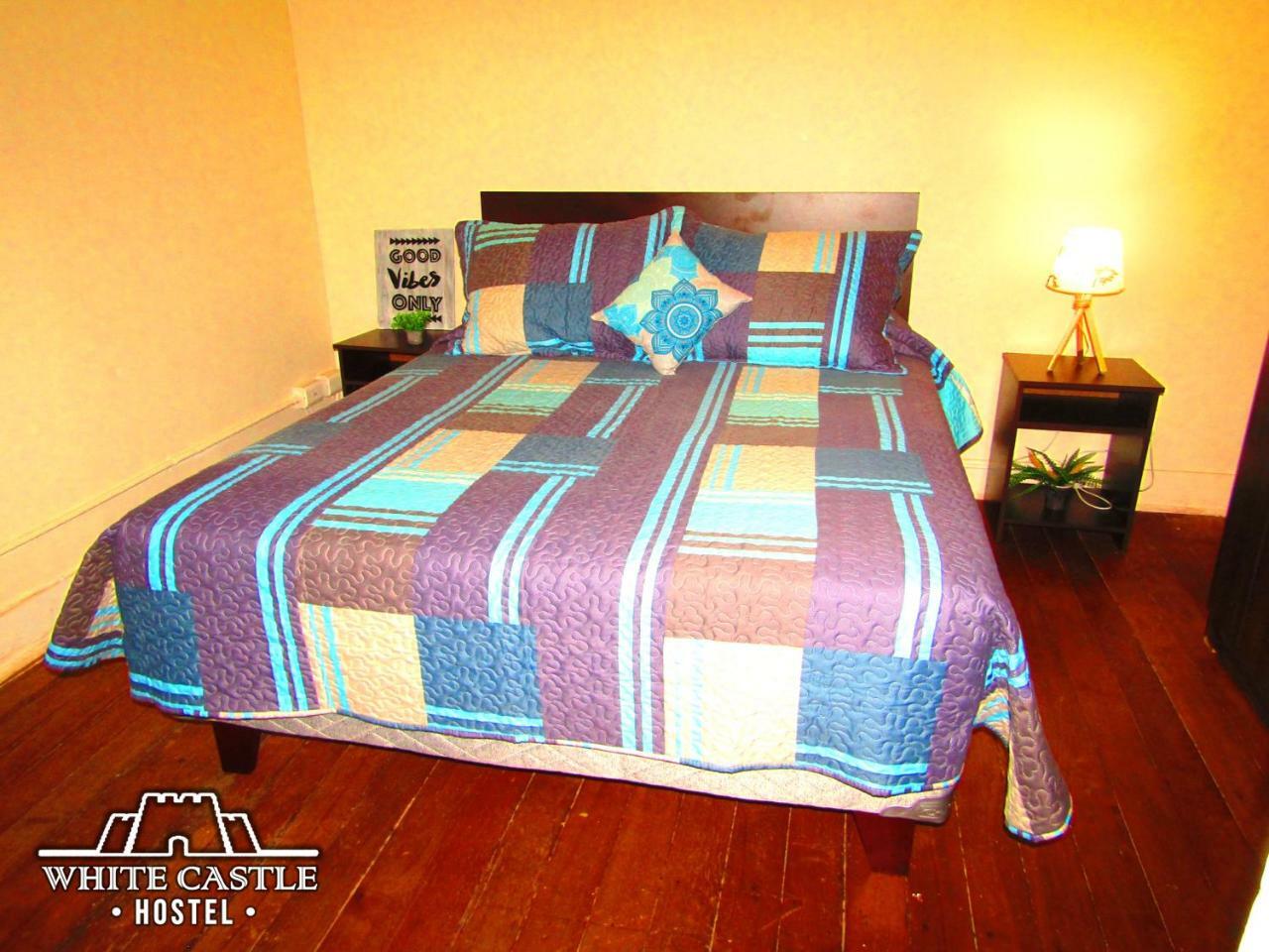 White Castle Hostel Valparaíso Extérieur photo