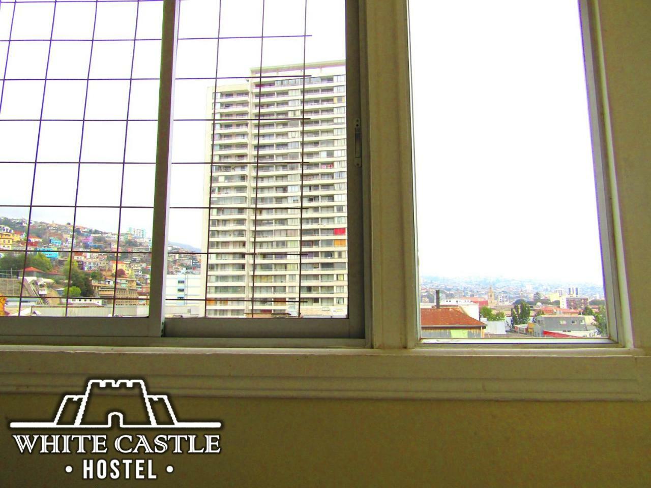 White Castle Hostel Valparaíso Extérieur photo